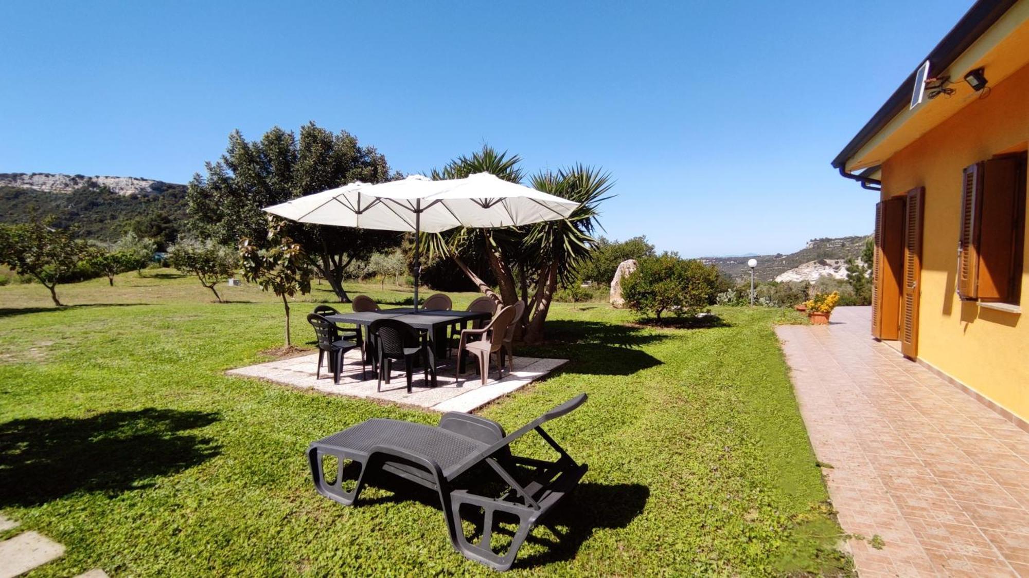 Grotta Delle Fate Bed & Breakfast Ossi Exterior photo